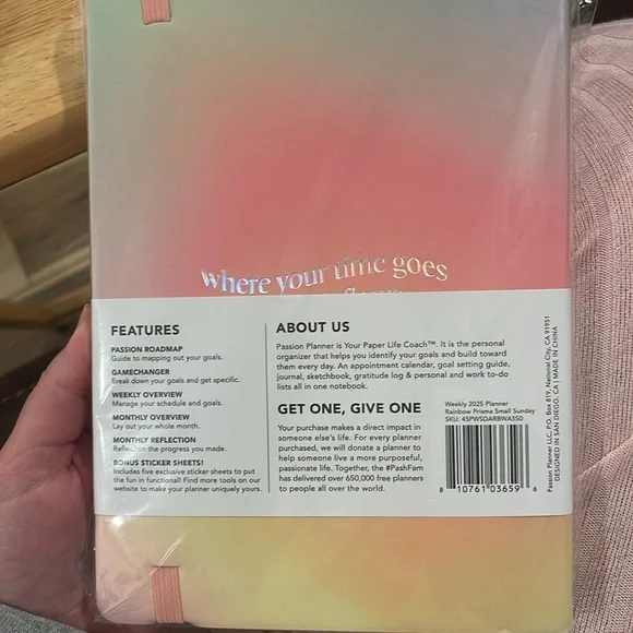 Small 2025 Passion Planner - Picture 2 of 5